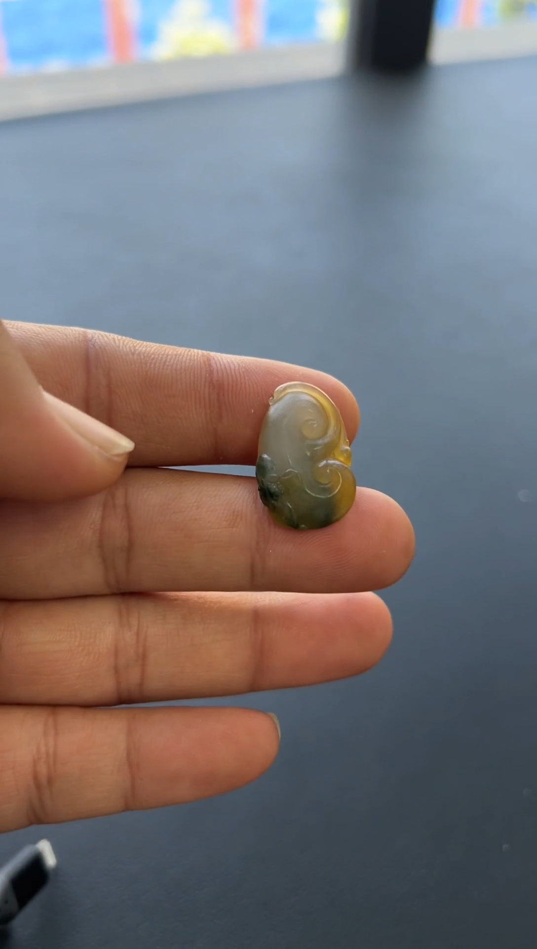 定制翡翠未镶嵌如意