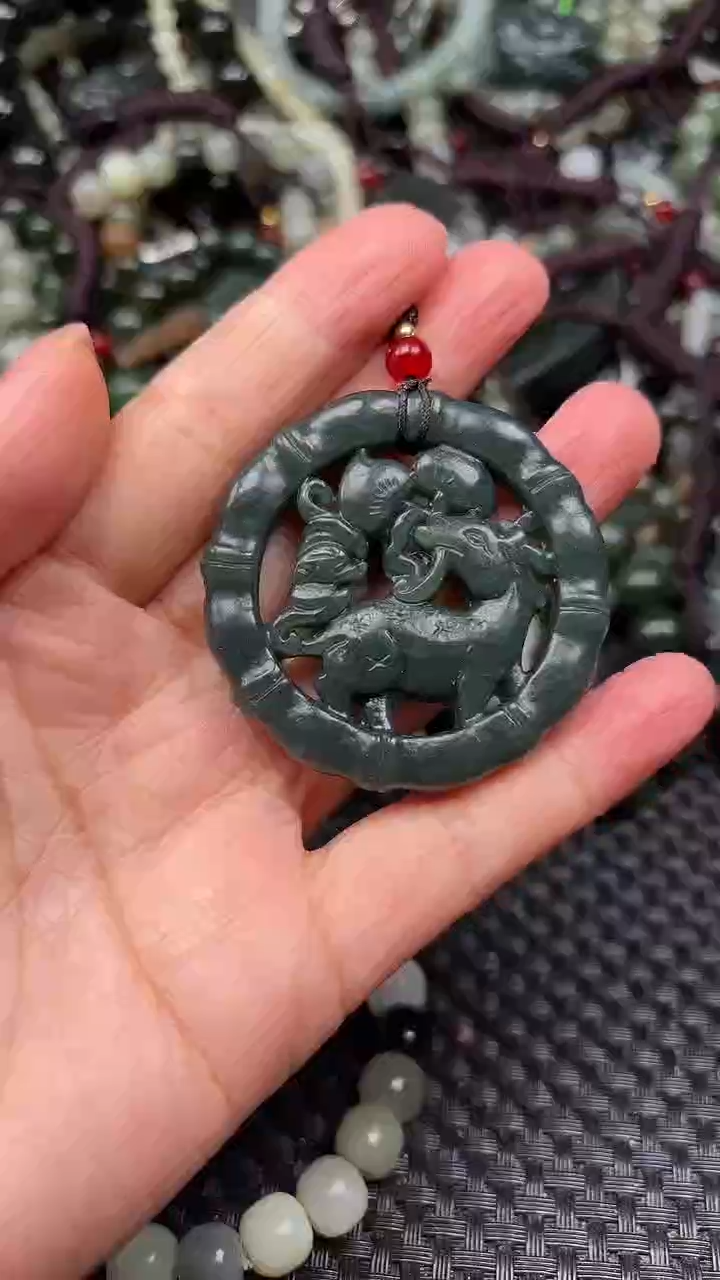 【闪购商品】和田玉颈饰未镶嵌1