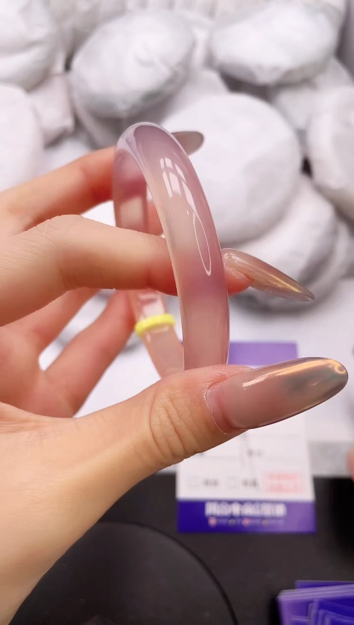 【闪购商品】石英质玉手镯未镶嵌3K364-58