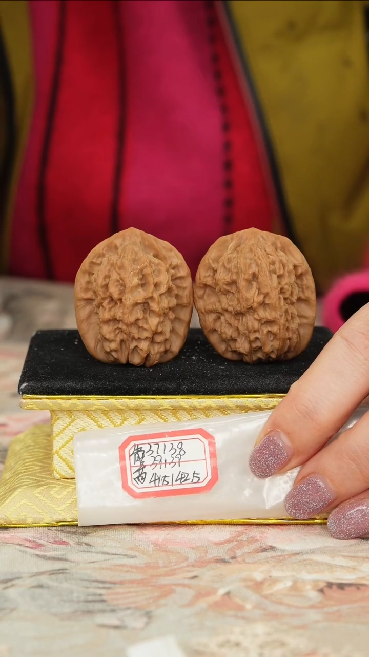 【闪购商品】文玩核桃把件非嫁接马老四