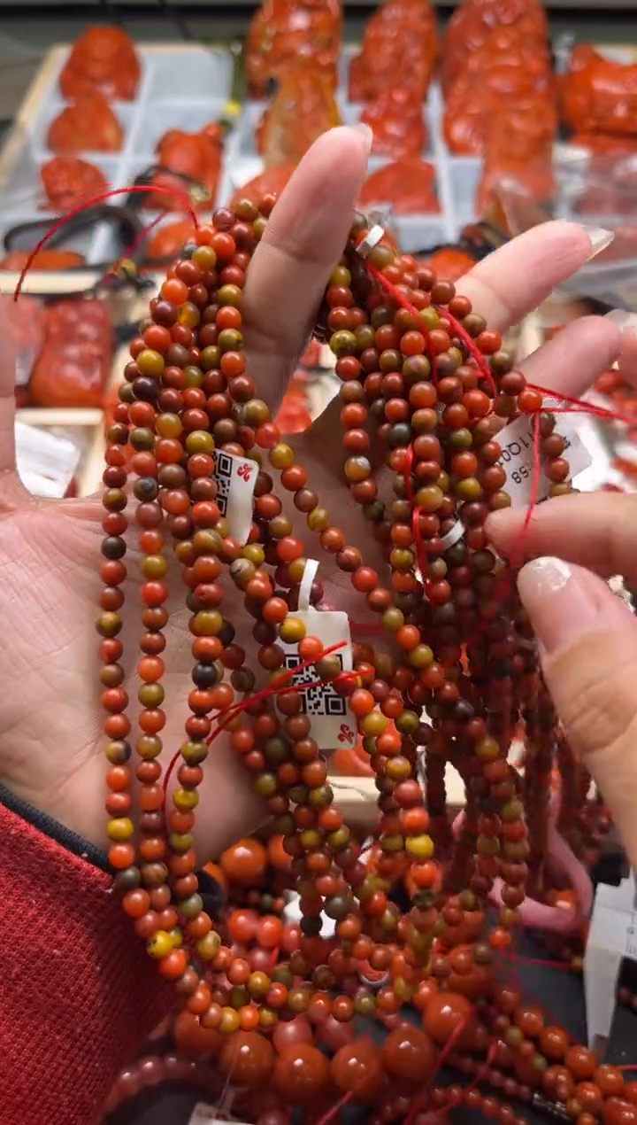 【闪购商品】南红玛瑙珠宝奇石未镶嵌-4+随机多样性/一条