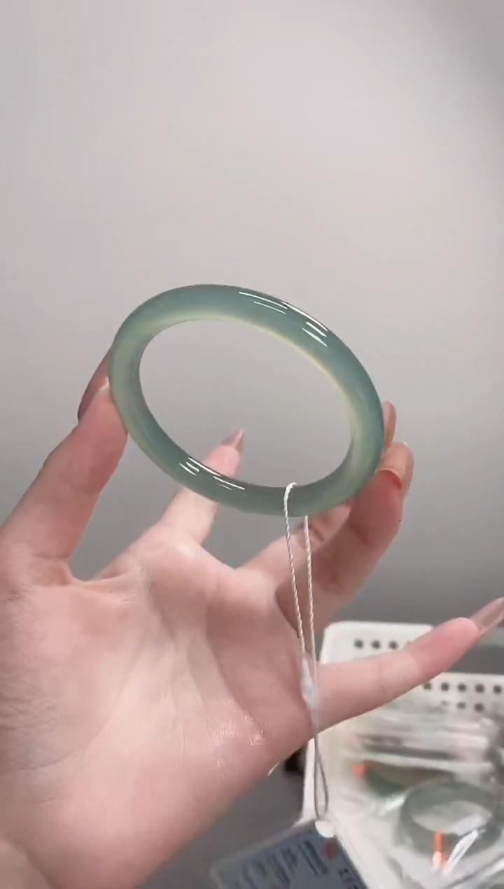 手镯玛瑙/玉髓未镶嵌58-59圆条