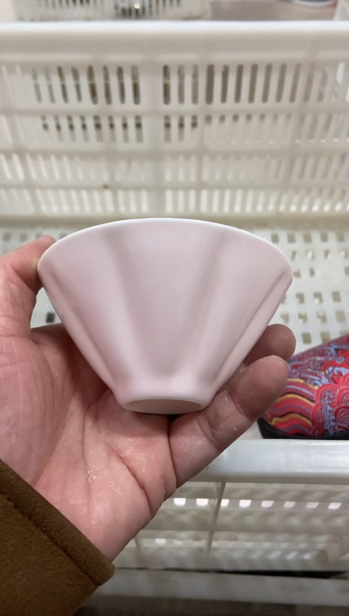 杯子瓷无运费险有瑕疵的摄影的产品有使用过的痕迹有点脏介意勿拍