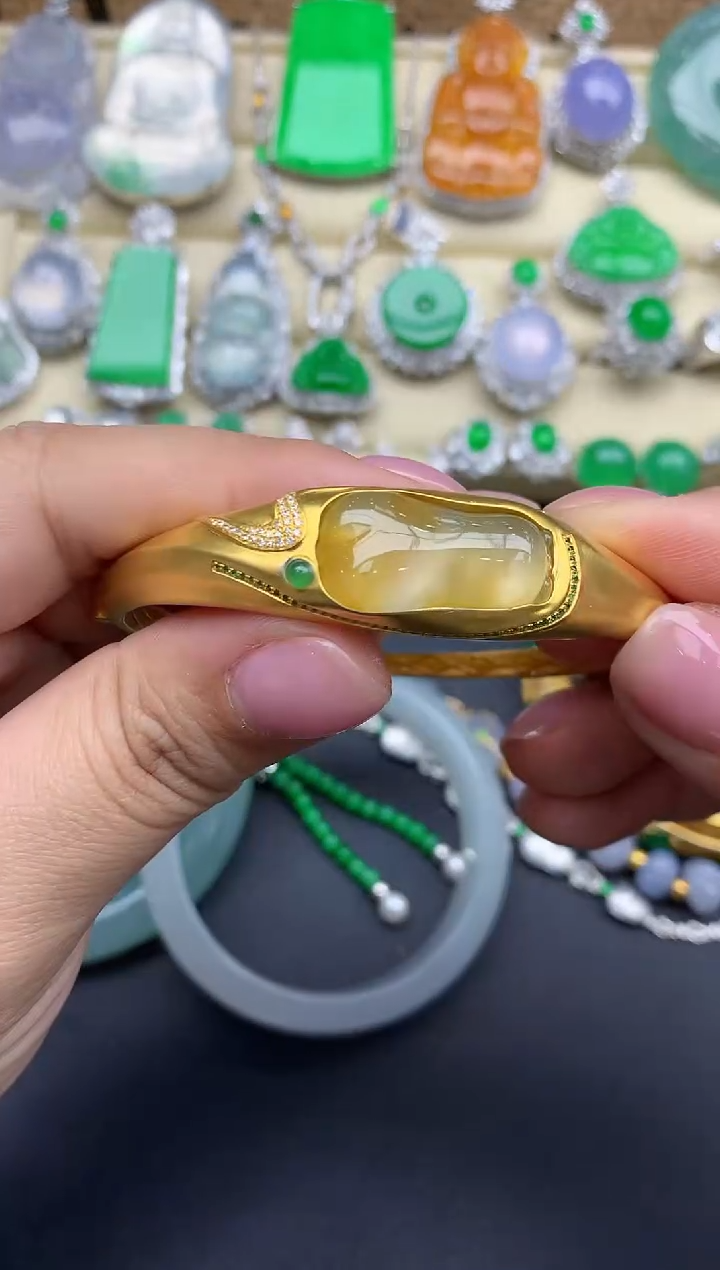 【闪购商品】翡翠手镯18K金镶嵌539-中国好珍宝