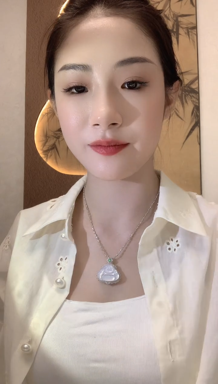 【闪购商品】翡翠吊坠(不含链)18K金镶嵌C67