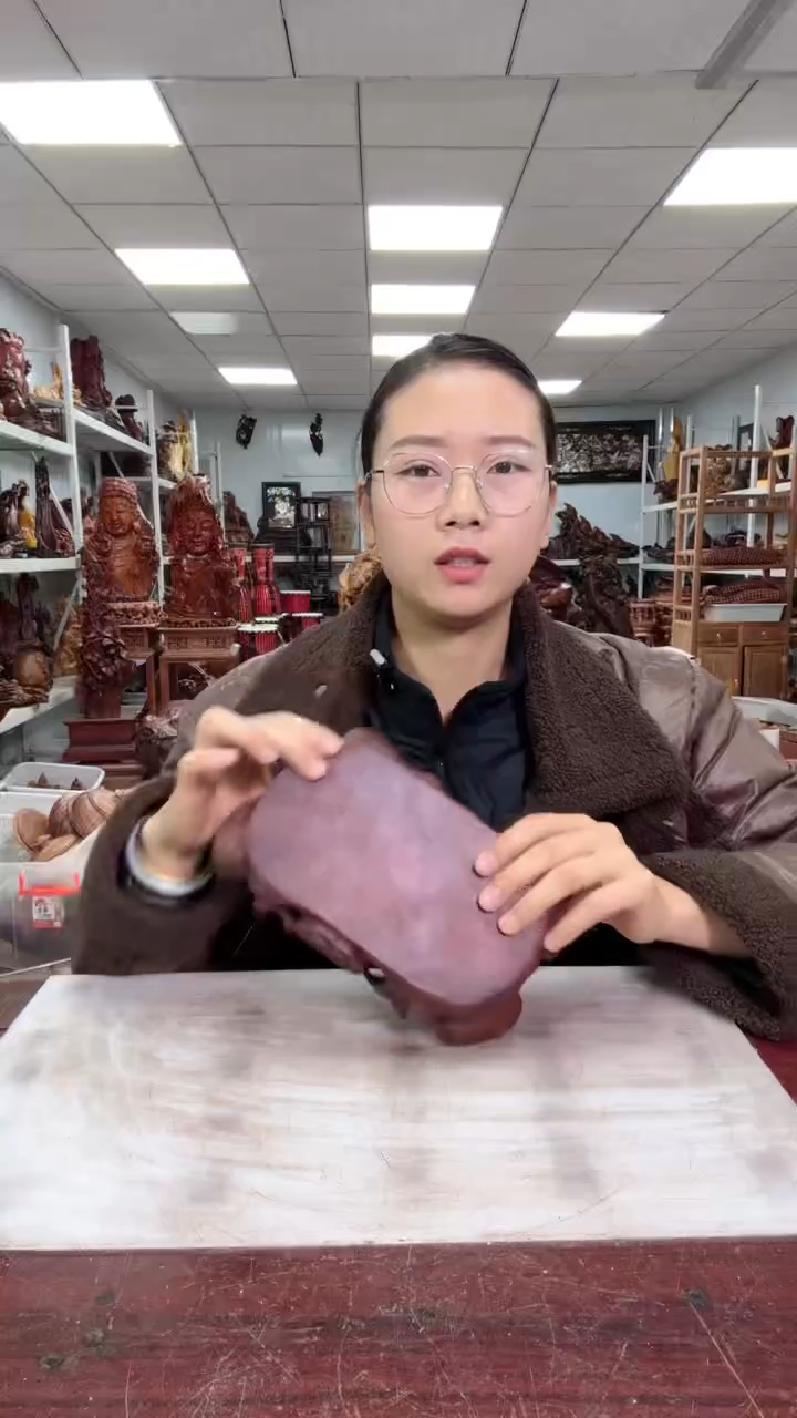 【闪购商品】花梨木类木雕工艺品88888888888