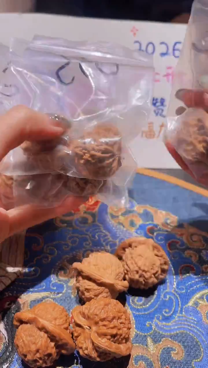 把件文玩核桃045秦闷