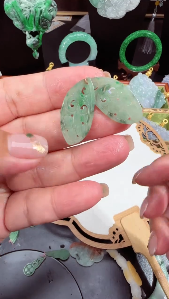 定制翡翠未镶嵌拍照