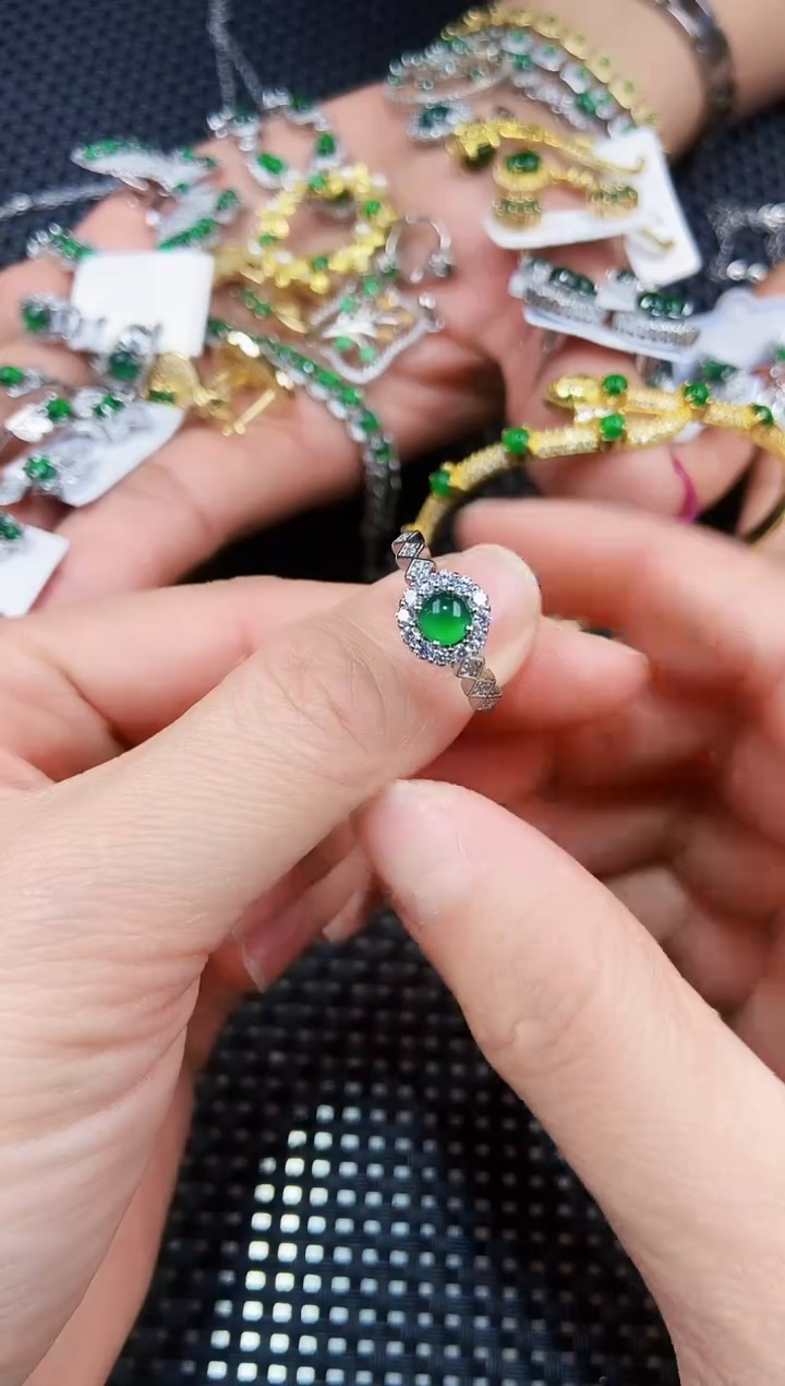 【闪购商品】翡翠戒指未镶嵌11111111