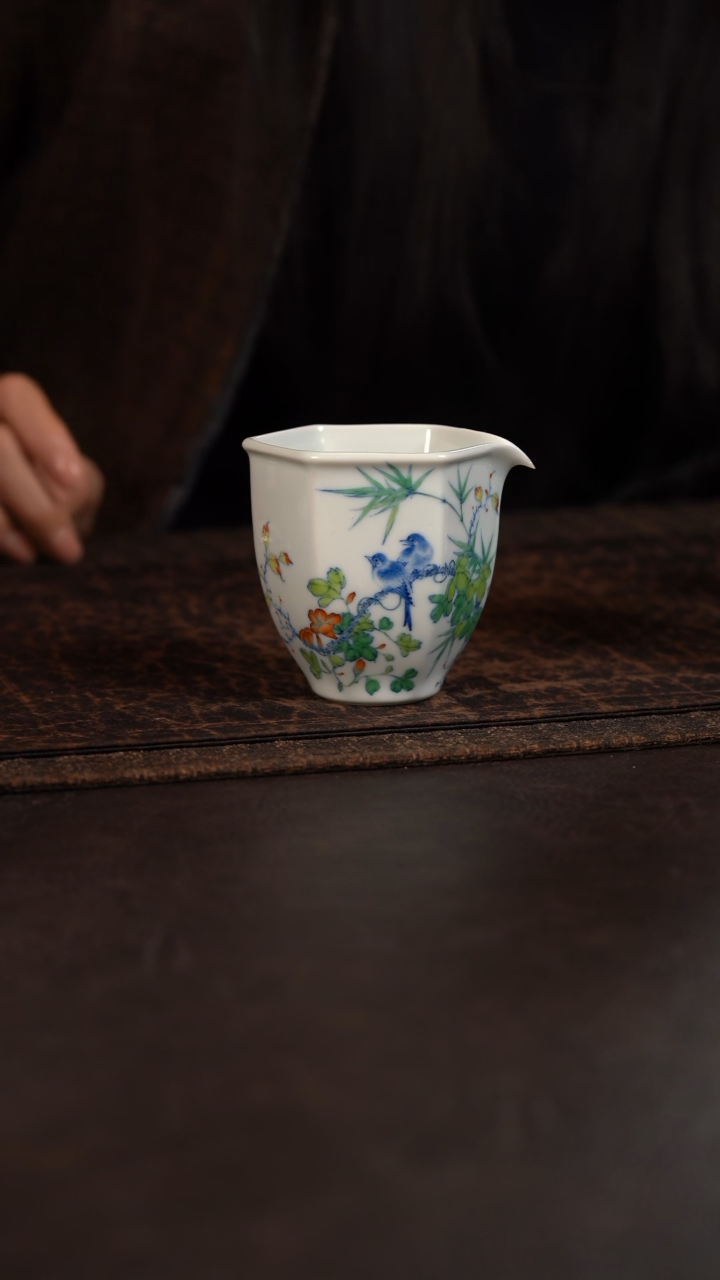 【闪购商品】杯聚澜堂斗彩花鸟六方鹰嘴公道