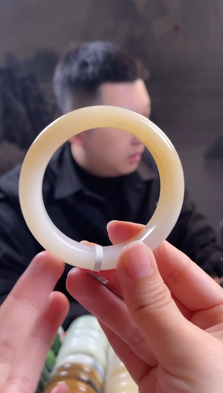 未镶嵌手镯和田玉54+圈口仅一只