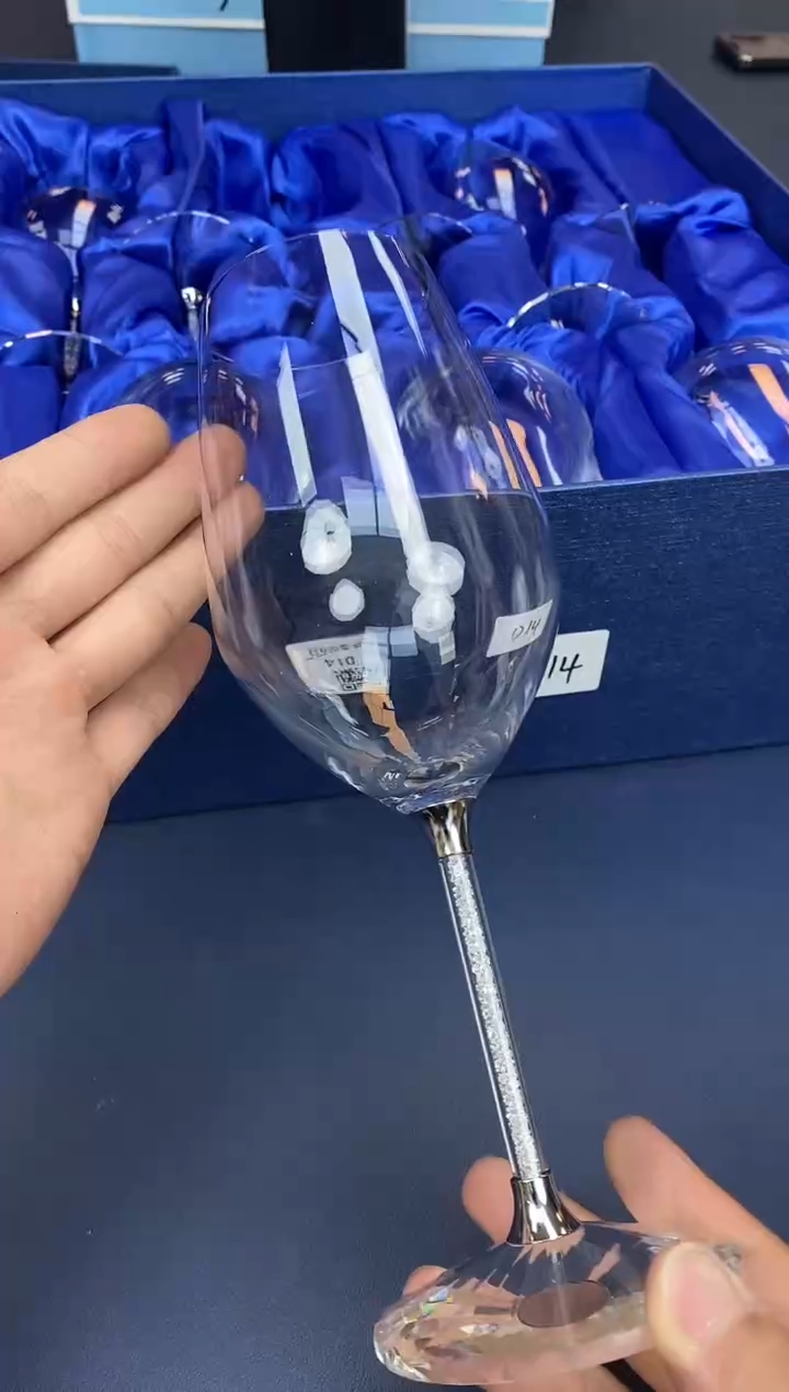 瓷片新号首播全场漏@@D14