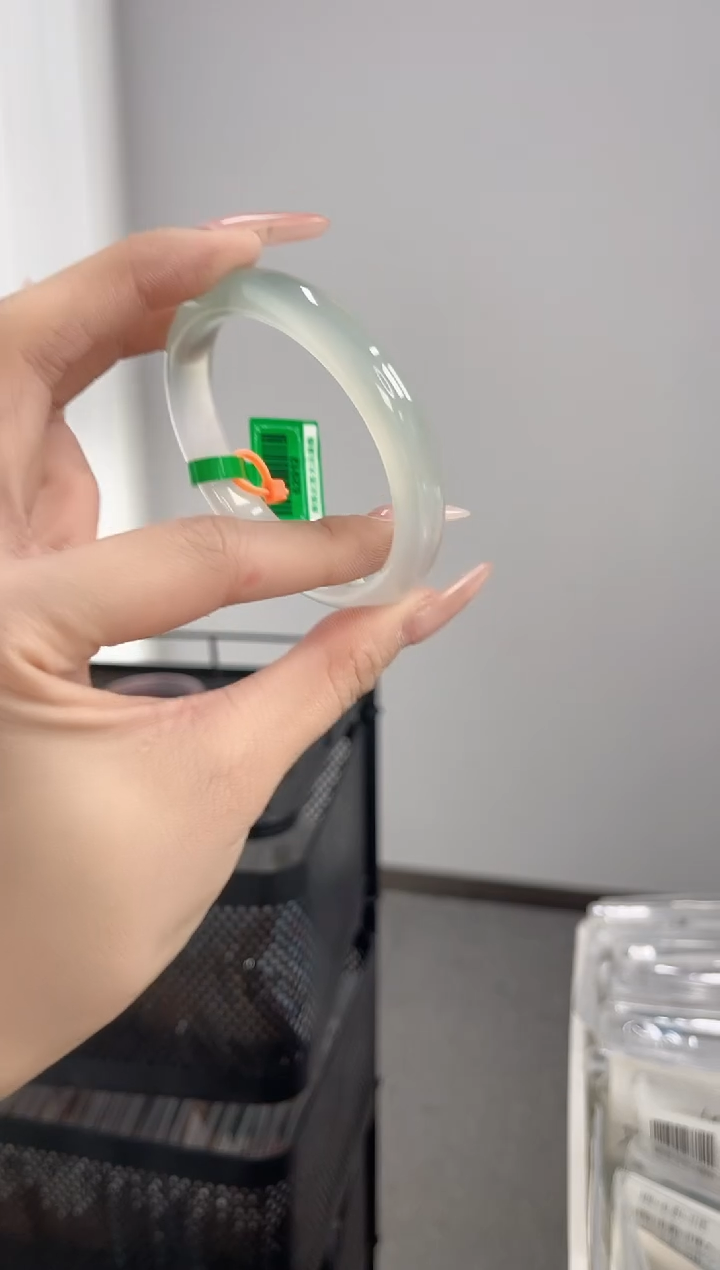 【闪购商品】玛瑙/玉髓手镯未镶嵌55-56圈