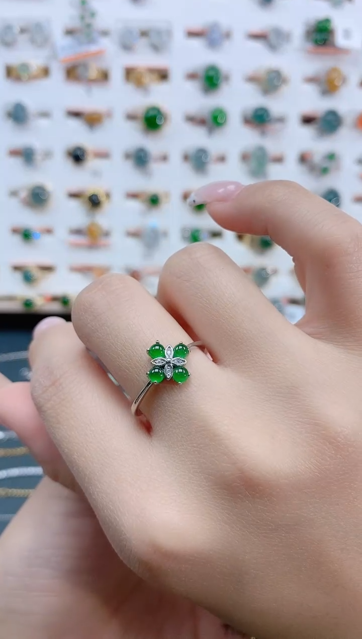 翡翠戒指银S925镶嵌天然翡翠