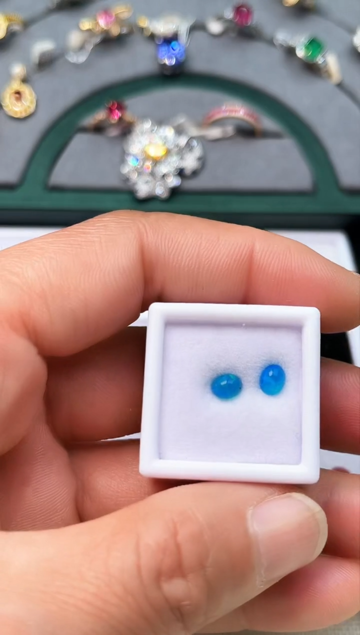 【闪购商品】欧泊笔搁未镶嵌裸石