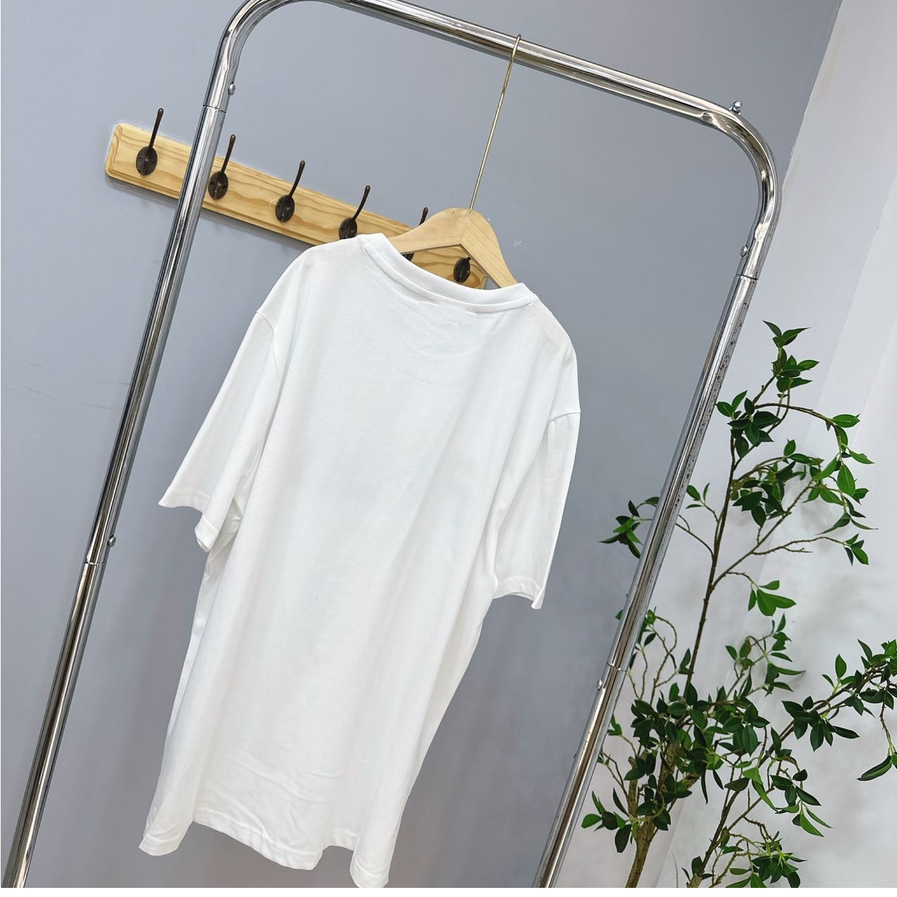 020夏季舒适成人短袖白色（乐）