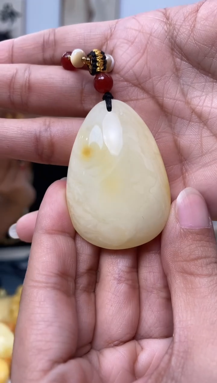 【闪购商品】琥珀裸石未镶嵌天然琥珀蜜蜡水滴