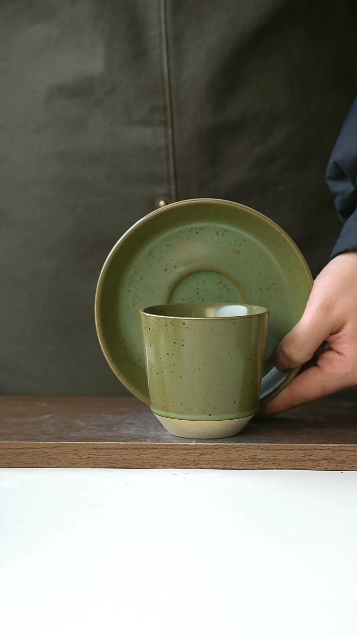 【闪购商品】陶瓷微瑕RG180ML手握杯碟绿色@4-2@