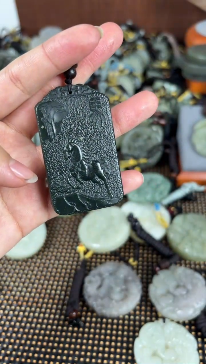 【闪购商品】和田玉颈饰未镶嵌1