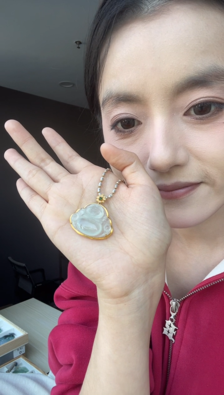 吊坠(不含链)18K金镶嵌翡翠荭*?天然缅甸A货翡翠