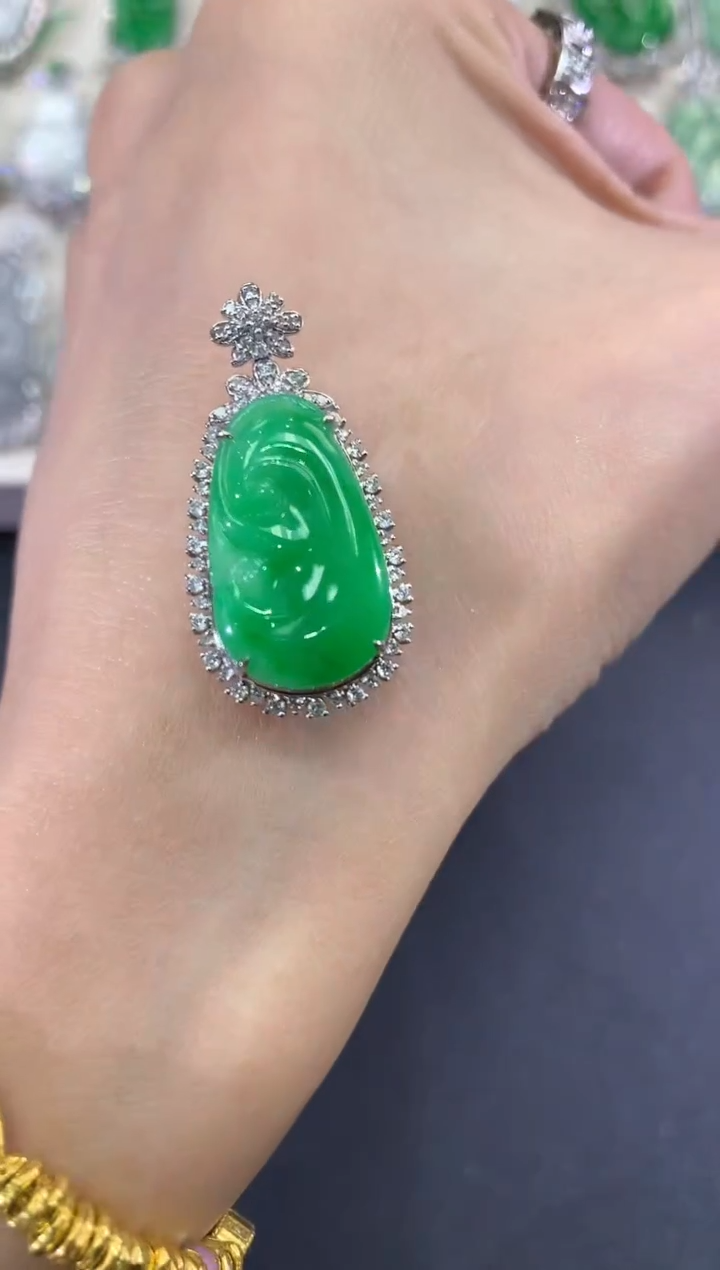 【闪购商品】翡翠吊坠(不含链)18K金镶嵌d109         