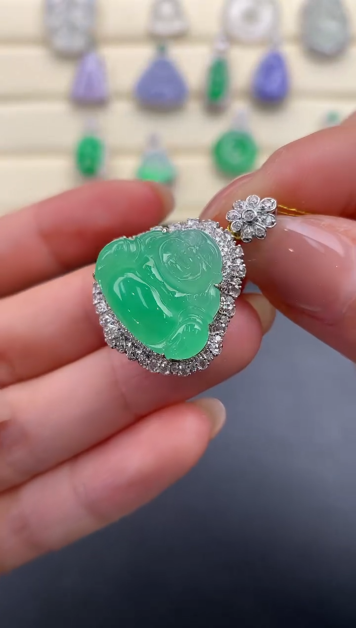 【闪购商品】翡翠颈饰18K金镶嵌Q181     