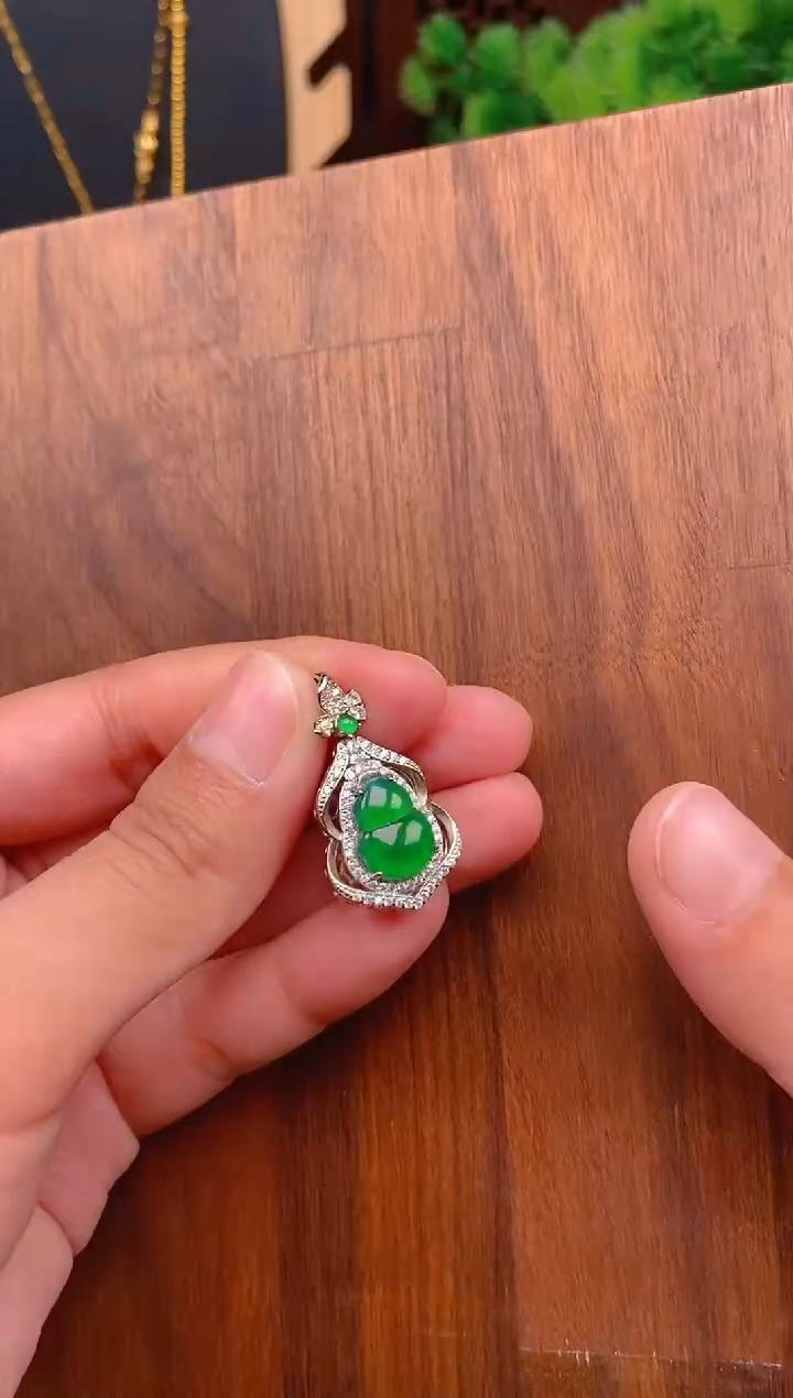 【闪购商品】翡翠吊坠(不含链)银S925镶嵌葫芦吊坠