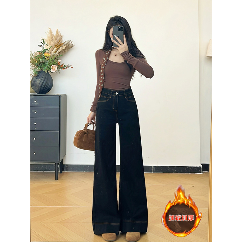 乔栈爆款黑牛不贴腿微喇阔腿牛仔裤女秋冬加绒高腰显瘦小个子穿搭
