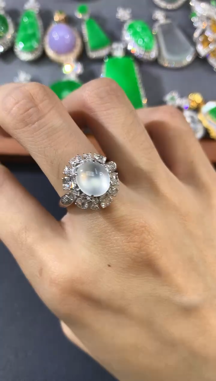 18K金镶嵌戒指翡翠b55