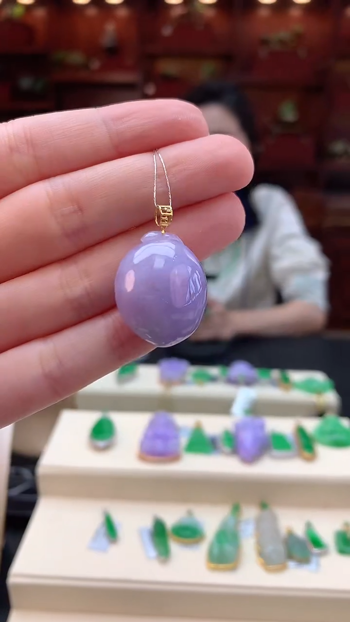 【闪购商品】翡翠颈饰18K金镶嵌赠礼盒证书 敏