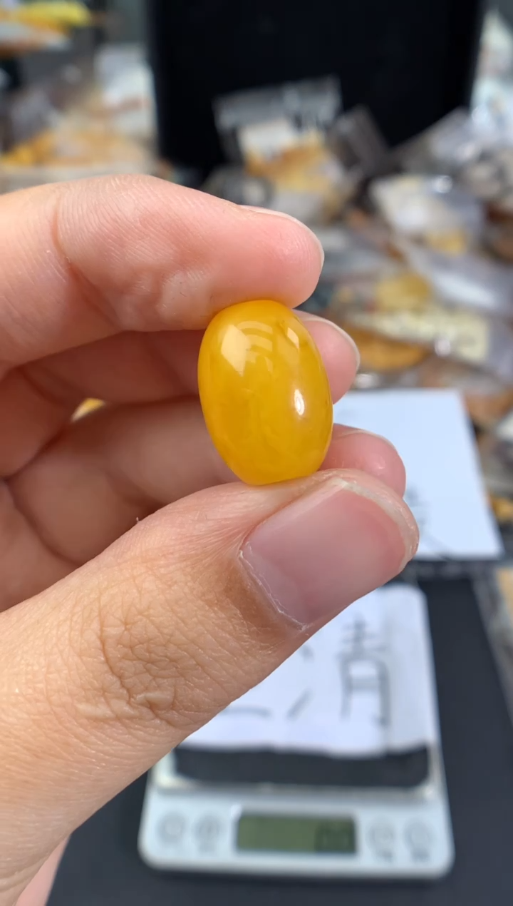 蜜蜡未镶嵌珠宝奇石1