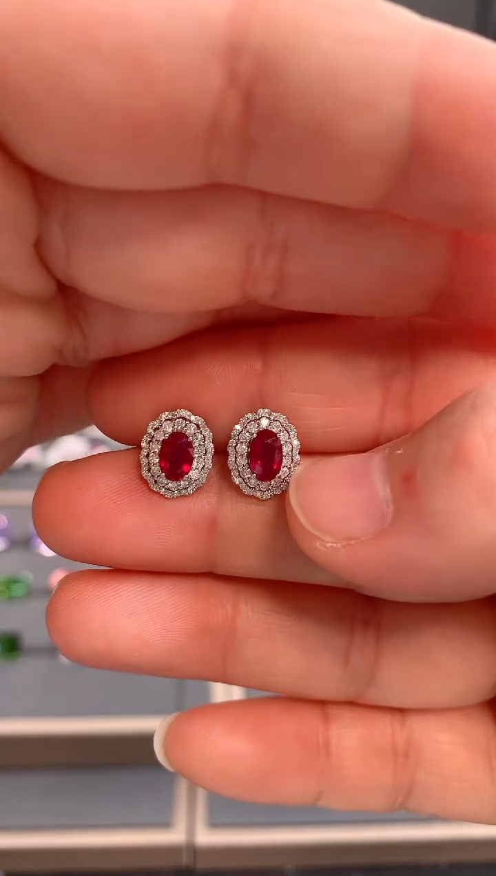 【闪购商品】红宝石耳饰18K金镶嵌红宝石