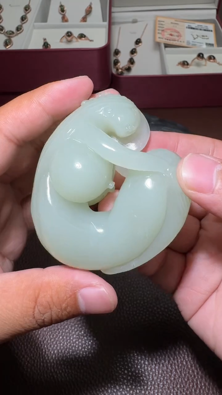 未镶嵌和田玉挂件和田玉