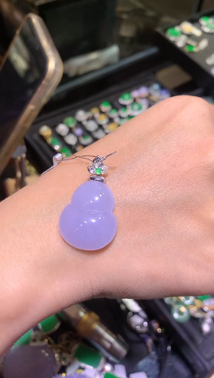 【闪购商品】翡翠吊坠(不含链)18K金镶嵌葫芦