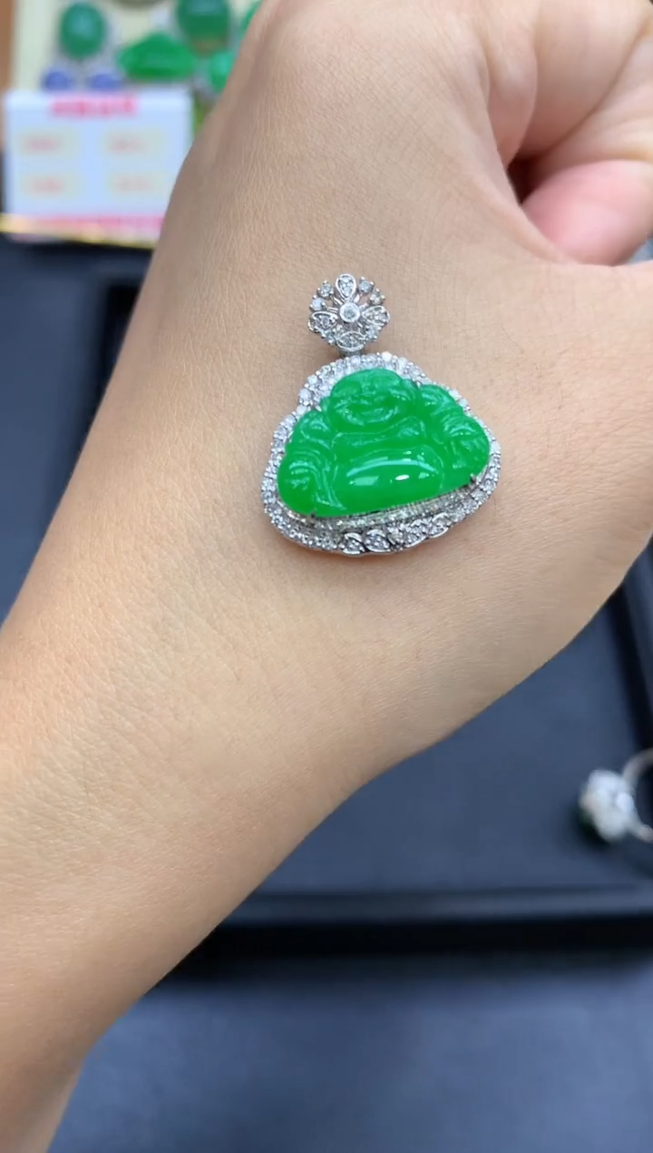 颈饰18K金镶嵌翡翠662-中国好珍宝