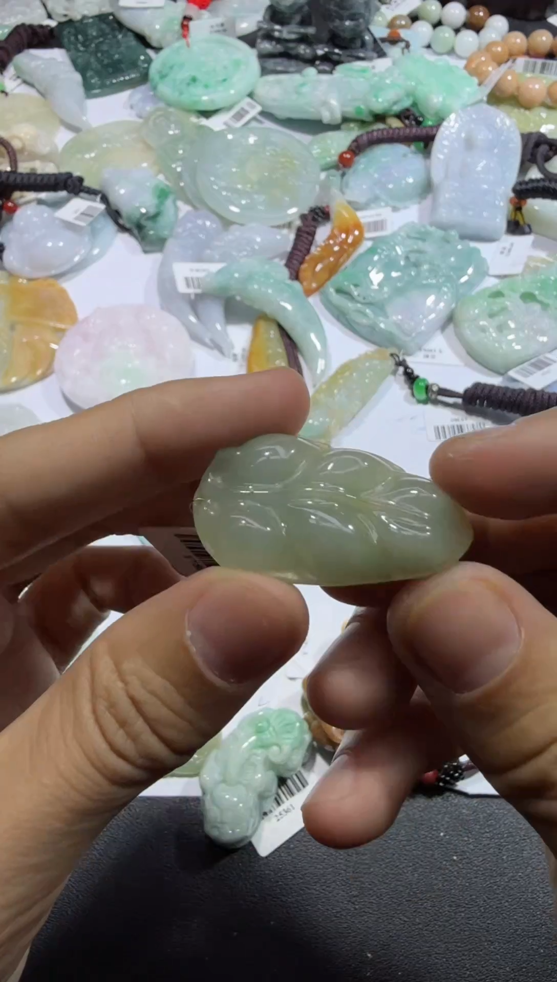 【闪购商品】翡翠颈饰未镶嵌00009467