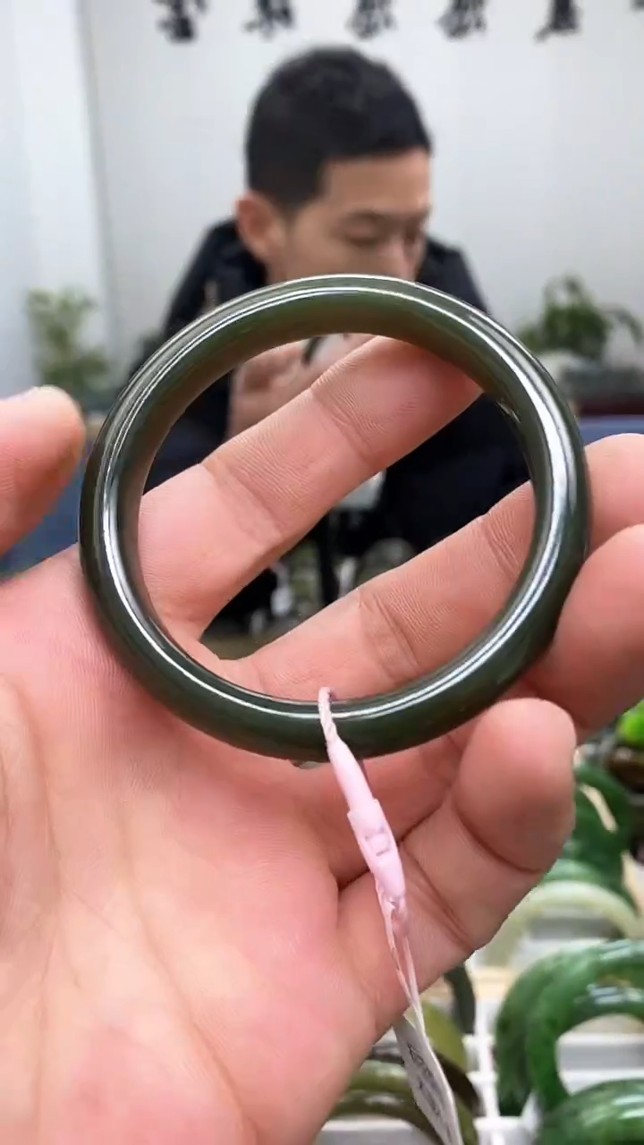 【闪购商品】和田玉手镯银S925镶嵌53