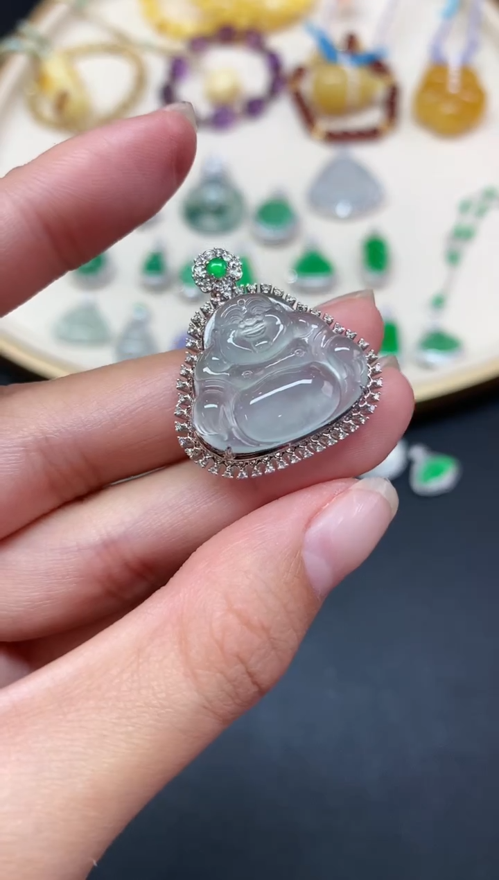 【闪购商品】翡翠吊坠(不含链)18K金镶嵌吊坠A520|6999