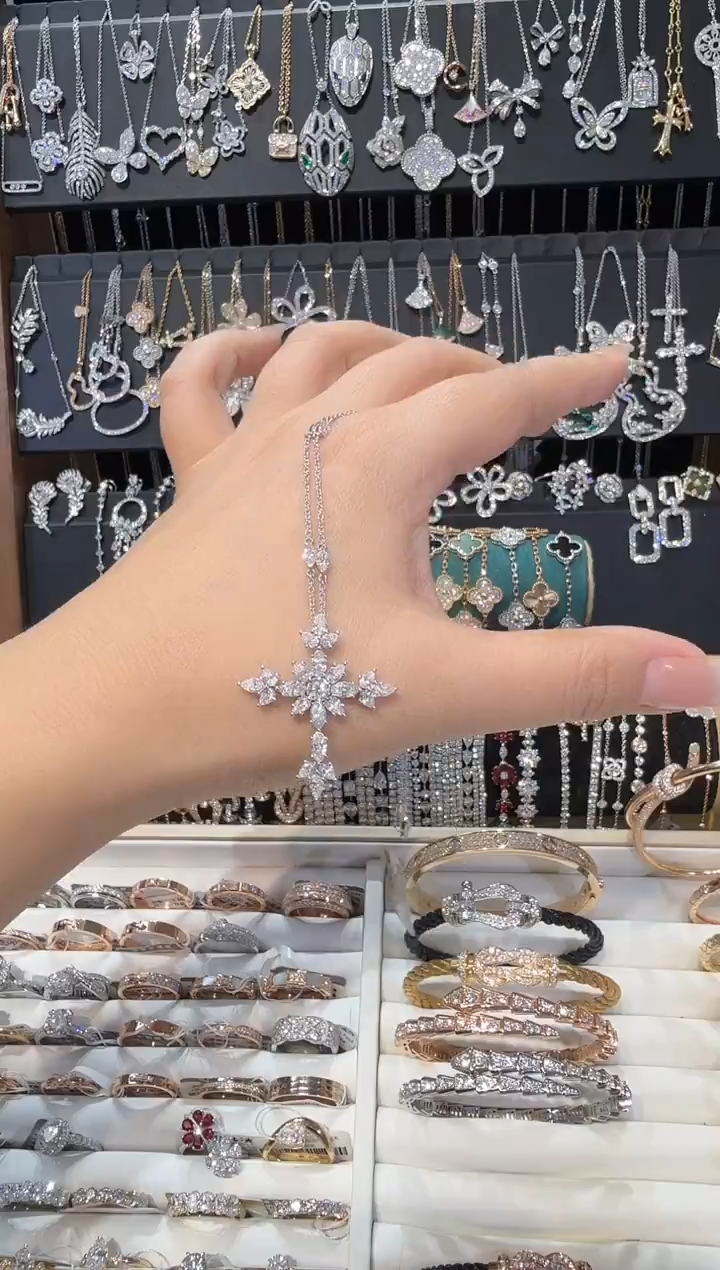 铂Pt950镶嵌实验室培育钻石项链