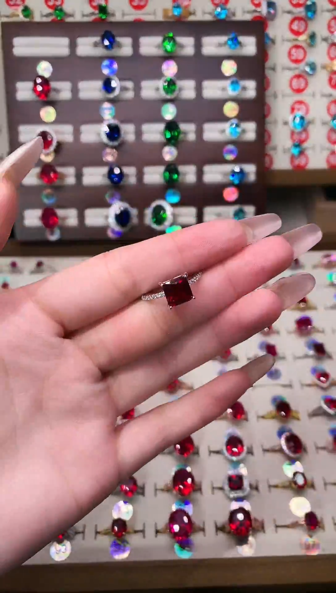 银S925镶嵌戒指红宝石方8*8 酒红 银托