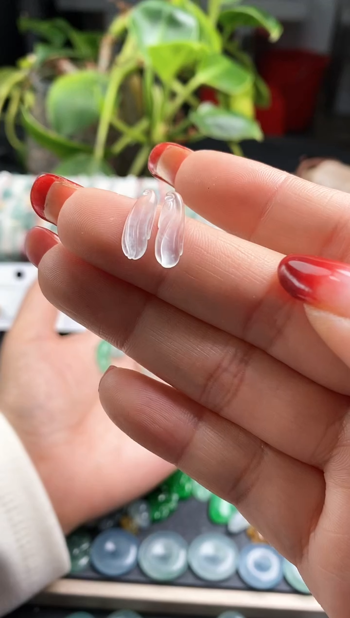 【闪购商品】翡翠散珠玉兰花一对