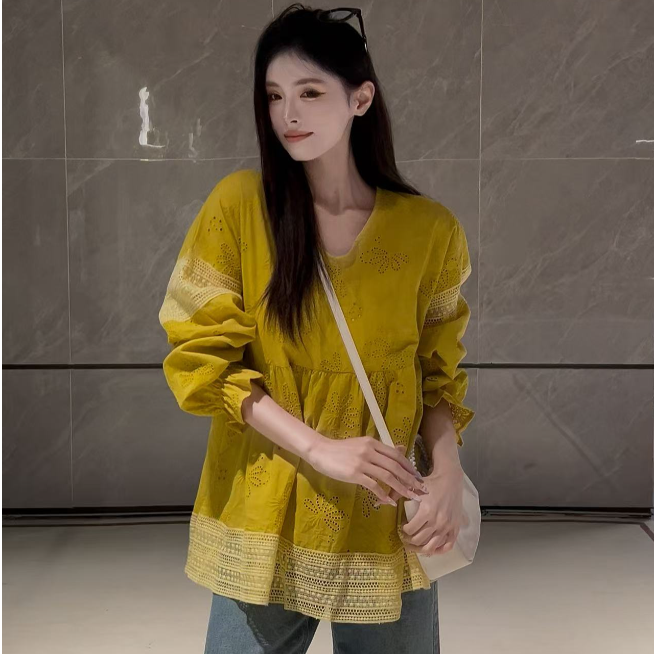 原创新款衬衣韩国东大门上衣潮2025高级气质黄色镂空灯笼袖衬衣女