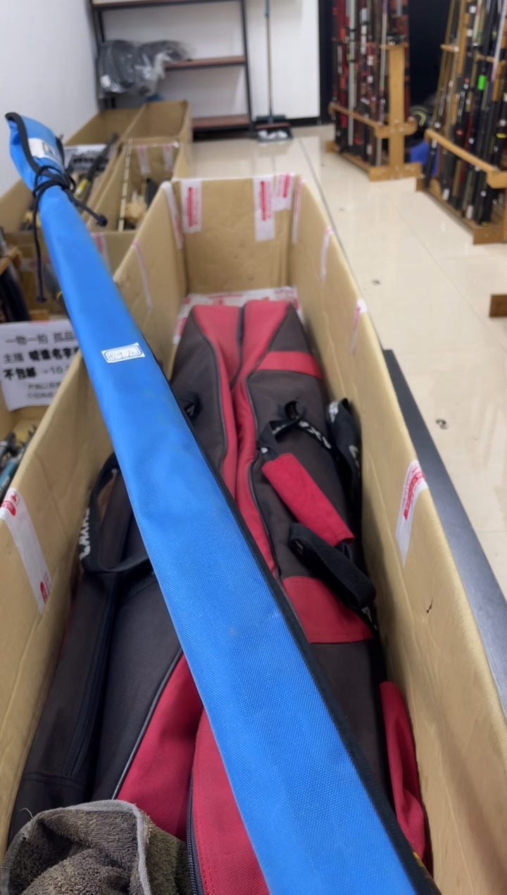 ?**面孤品微瑕，以直播间介绍为准，加10元发顺丰。