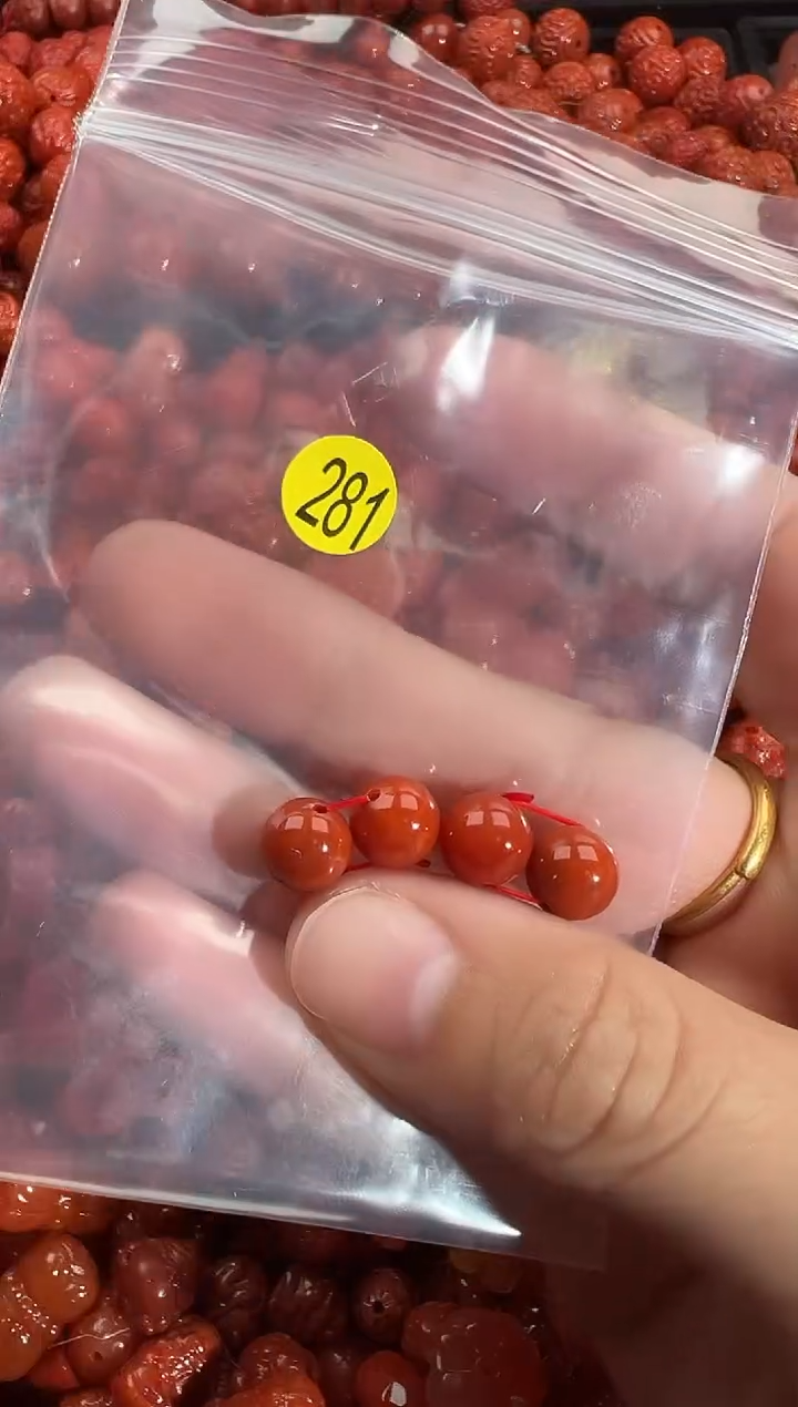 颈饰未镶嵌南红玛瑙1