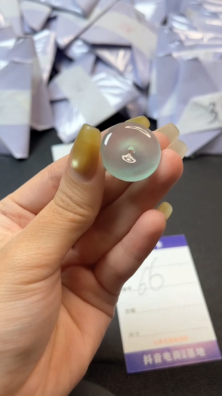 翡翠未镶嵌颈饰时尚精品 一物一拍