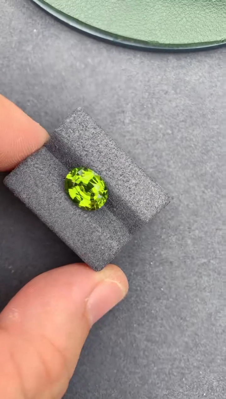 【闪购商品】橄榄石裸石未镶嵌3ct   橄榄石