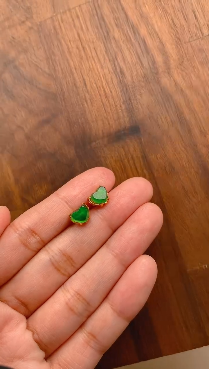 【闪购商品】翡翠耳饰银S925镶嵌爱心耳钉