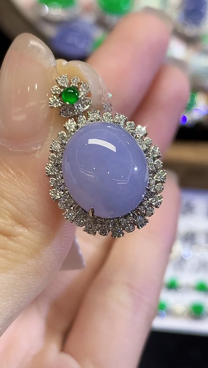 吊坠(不含链)18K金镶嵌翡翠L2162多样性发其一