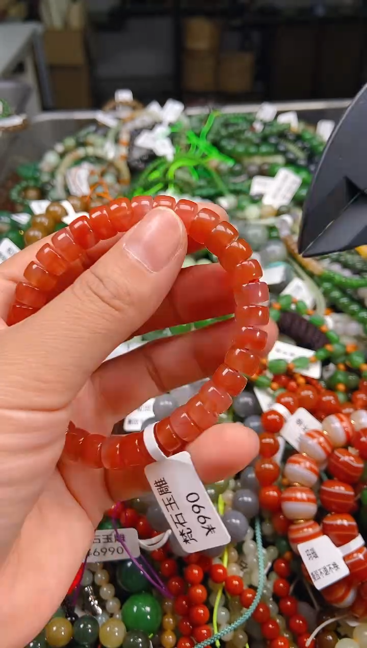 手串未镶嵌南红玛瑙1