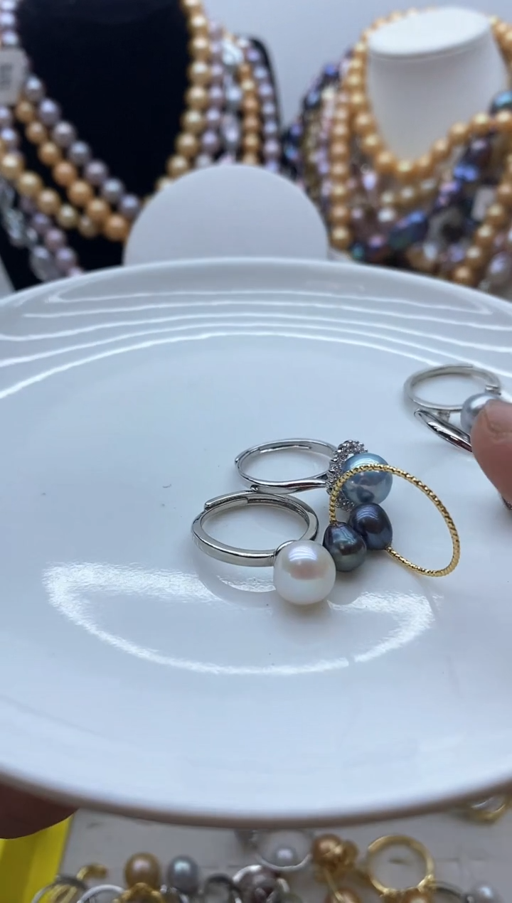 【闪购商品】淡水珍珠颈饰钛钢134